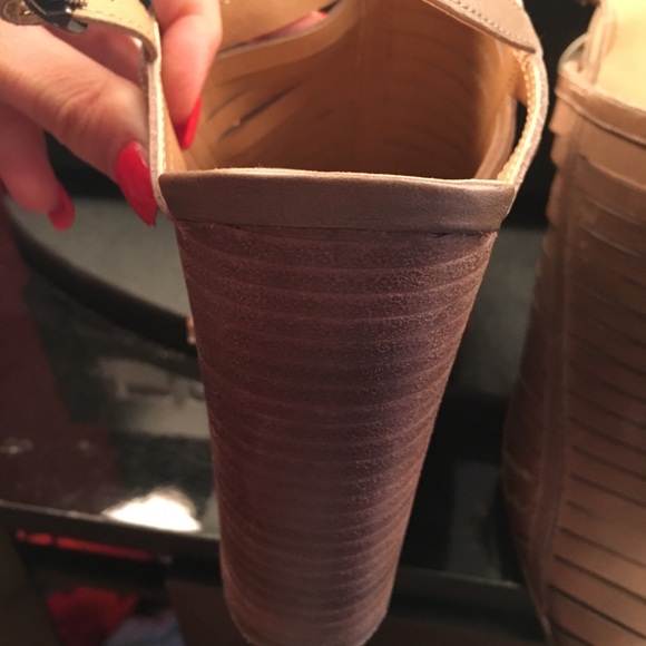 brown low heels closed toe